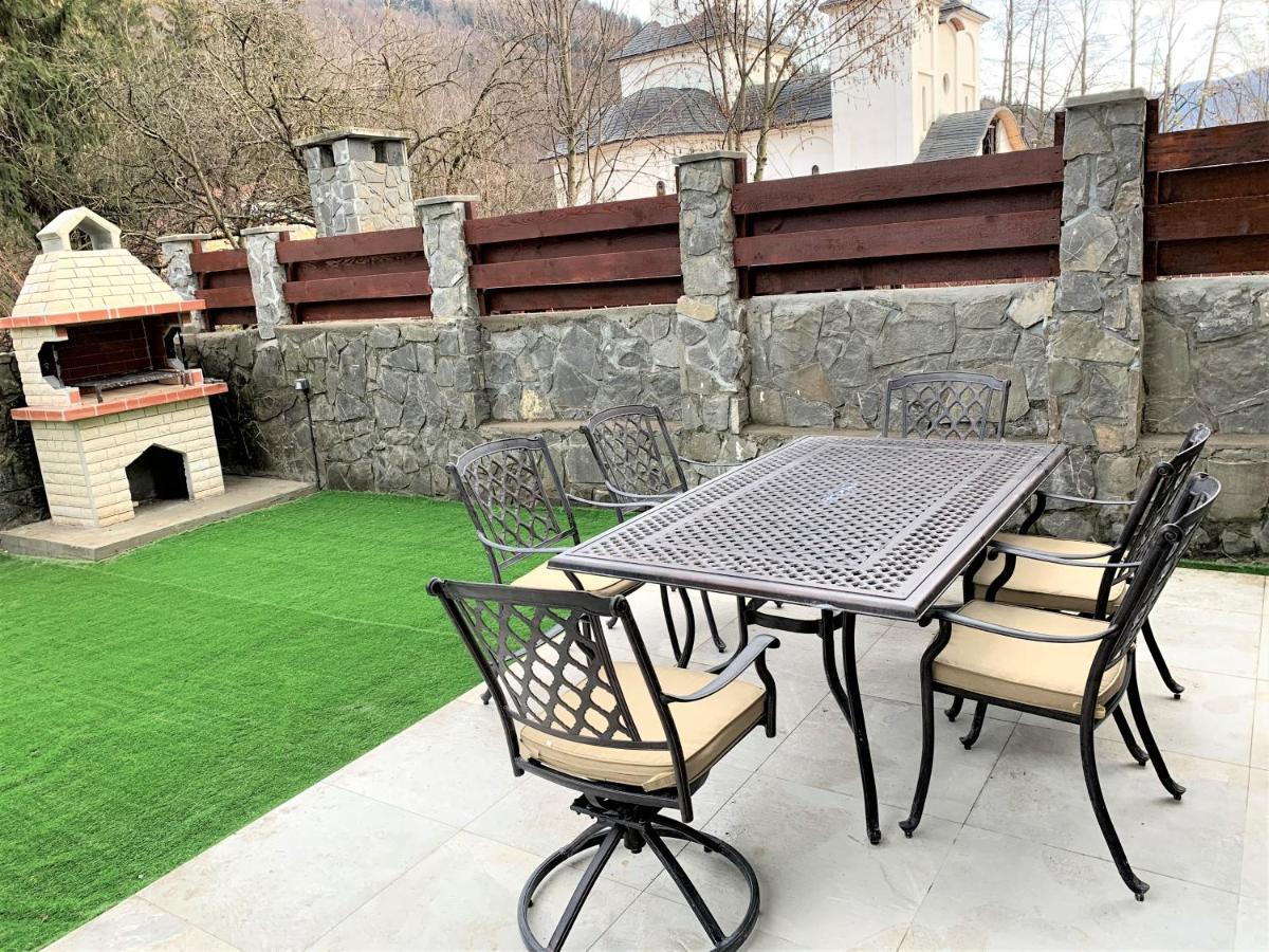 Holiday Home In Sinaia Ngoại thất bức ảnh
