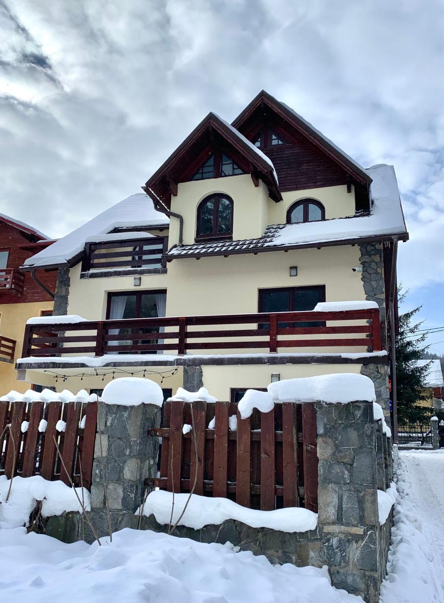 Holiday Home In Sinaia Ngoại thất bức ảnh